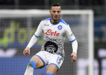 Napoli fiton sigurinë në prapavijë, rikuperohet Rrahmani