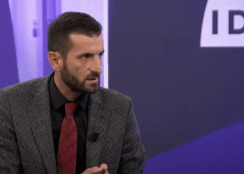 Demhasaj: Vetë fakti që Kurti ulet në tryezë i sanksionuar nga BE tregon disfavor