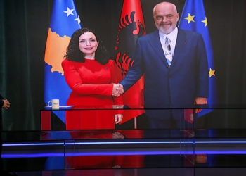 Avdia analizon foton nga takimi Osmani-Rama