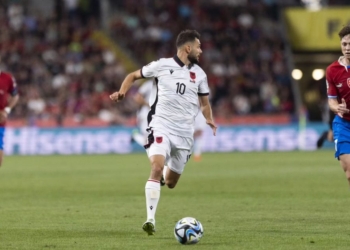 Shqipëria në rrugën e duhur, del me pikë nga Praga