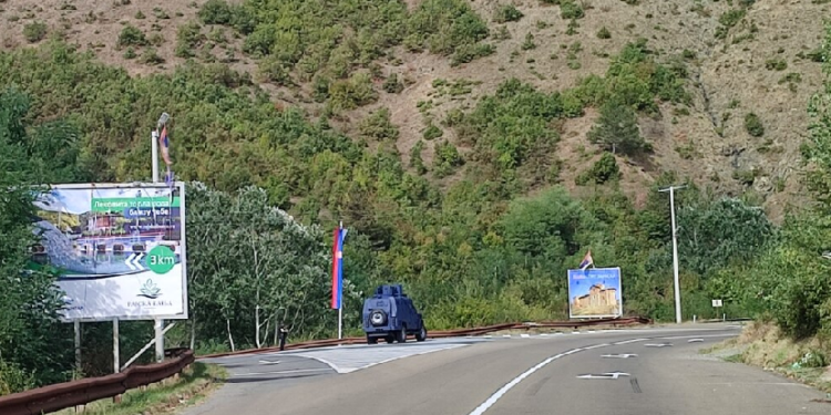 Policia e Kosovës bllokon rrugën që çon në fshatin Banjskë të Zveçanit