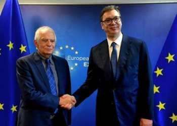 Vuçiq pas takimit me Borell e Lajçak: Bisedimet e vështira në Bruksel sapo kanë filluar