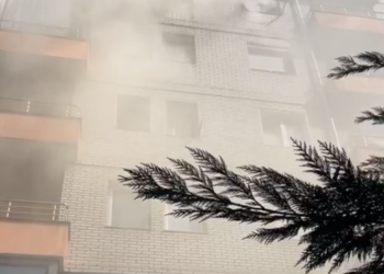 Digjet një banesë në Fushë-Kosovë