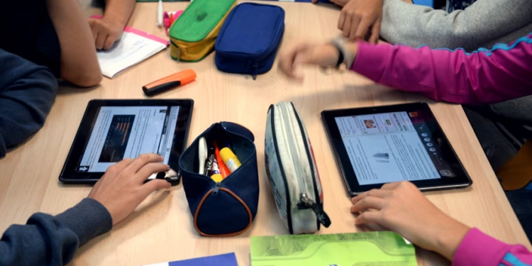 Digjitalizimi i arsimit, 32 llaptopë në shkollën me mbi 1 mijë nxënës