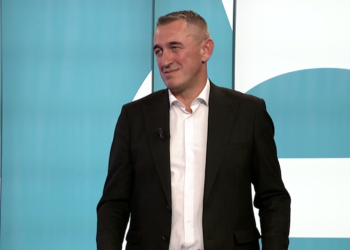 Rashiq tregon se si djali i tij që studion në Nish, ndalohet në kufi rreth 4 orë