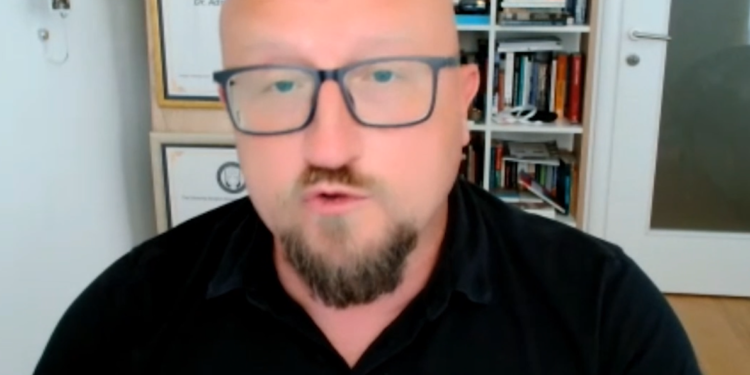 Politologu boshnjak: Qëndrimi i Republikës Serbe ndaj Kosovës është edhe më radikal se sa i Beogradit zyrtar