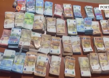 Sekuestrohen mbi 250 mijë euro në portin e Durrësit