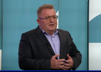 Berisha: Qeveria Kurti do të mbahet mend për video produksionet e propagandës