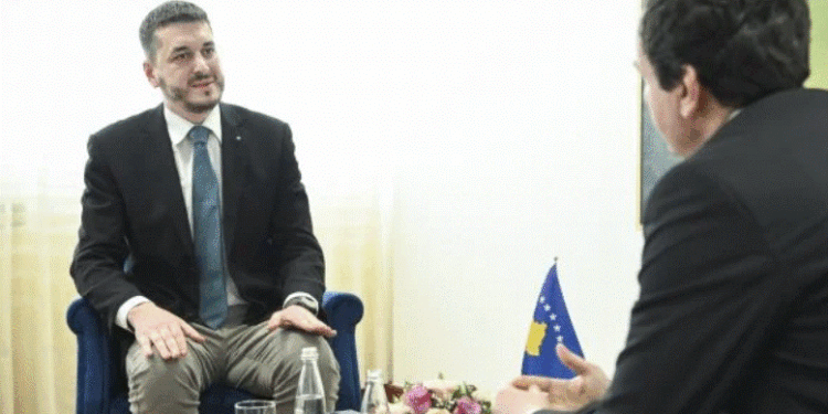 Zv/ministri i arsimit: Janë ndalur abuzimet, për 14 vite tekste shkollore i kanë kushtuar shtetit mbi 124 milionë