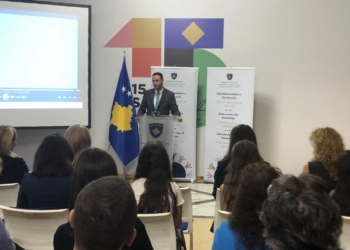 Konjufca: Të punojmë për aktivizimin e të rinjve duke investuar në edukimin e zhvillimin e tyre