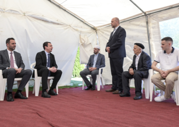 Kurti dhe Konjufca ngushëllojnë familjen e heroit Bunjaku