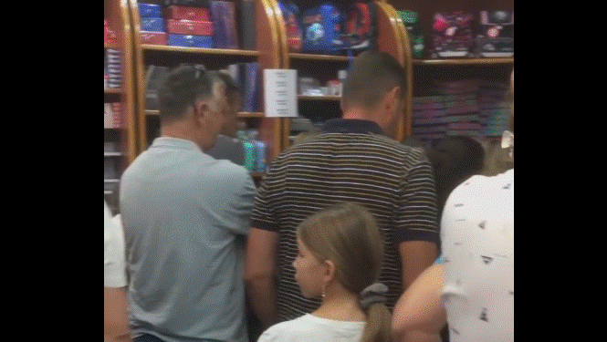 Tollovia nëpër librari për sigurimin e teksteve shkollore, Haradinaj: Pa koment