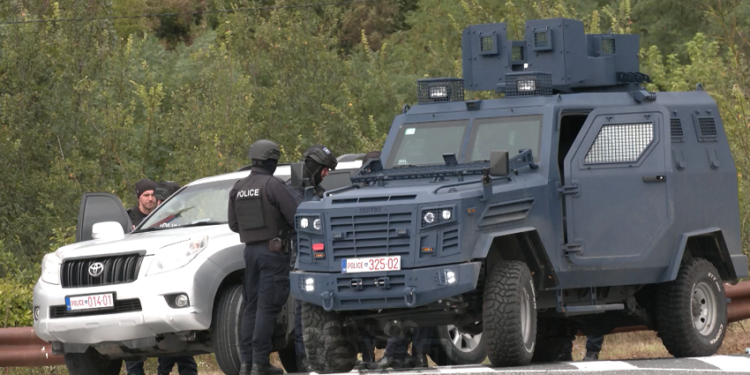 Për dhe kundër kontrollit të veriut nga KFOR-i