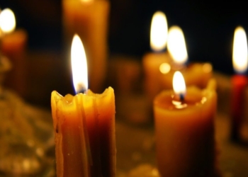 Sonte në Prishtinë ndizen qirinj për policin e vrarë Afrim Bunjaku