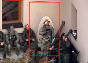 Milan Radojçiq i armatosur në mesin e grupit  që kreu sulm terrorist në Banjskë