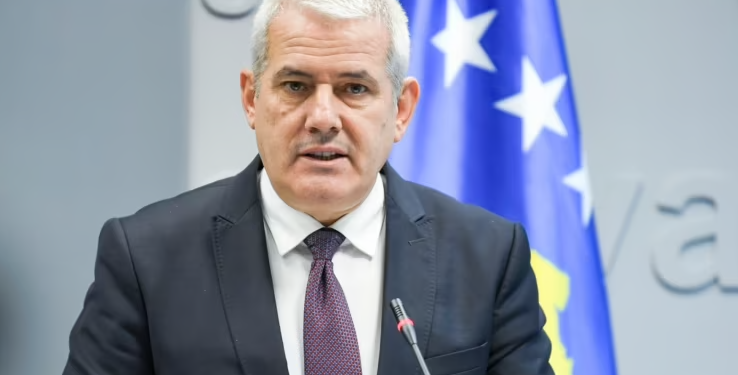 Sveçla për The Guardian: Terroristët që sulmuan Policinë kanë ardhur nga Serbia