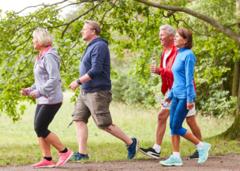 6 arsye pse duhet ta nisni ditën me një shëtitje në mëngjes!