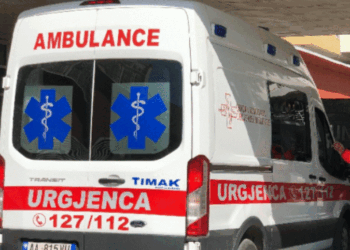 Dyshohet se motra mbyti me thikë motrën në Tiranë