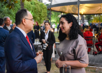 Osmani viziton të hënën Shqipërinë, pritet nga presidenti Begaj