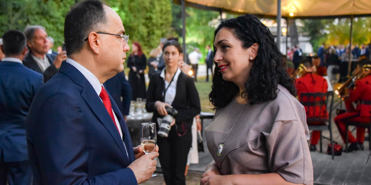 Osmani viziton të hënën Shqipërinë, pritet nga presidenti Begaj