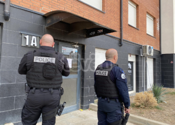 Policia vendoset para banesës së ish-këshilltarit të Thaçit, Artan Behrami
