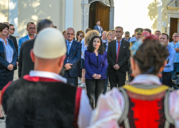 Osmani takohet me bashkëkombësit në Kroaci