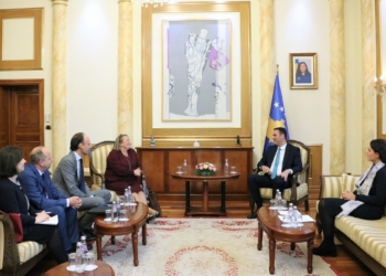 Konjufca në takim me përfaqësues të International IDEA dhe Qendrës për Sundimin e Ligjit të Finlandës