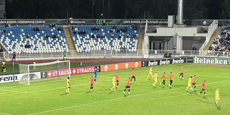 Mbyllet pjesa e parë në “Fadil Vokrri”, Ballkani në pushim me disavantazh ndaj Astanës