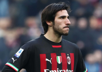 Tonali pranon se ka vënë baste në ndeshjet e Milanit