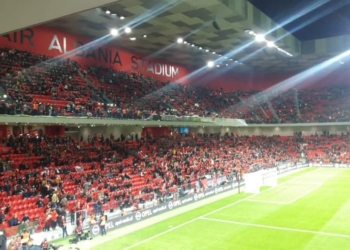 Kalojnë 30 minuta në derbin e madh Partizani – Tirana