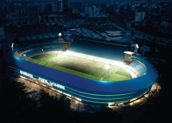 “Do t’ia ndërtonim një përmendore”, analistët skeptik mbi planin e Çekut për 27 stadiumet