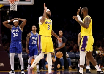 Lakers mposhtin Orlandon me vështirësi, tre skuadra kanë vetëm fitore në NBA