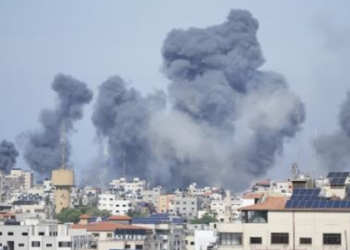 Ushtria izraelite konfirmon se ka ushtarë dhe civilë që po mbahen peng nga militantët