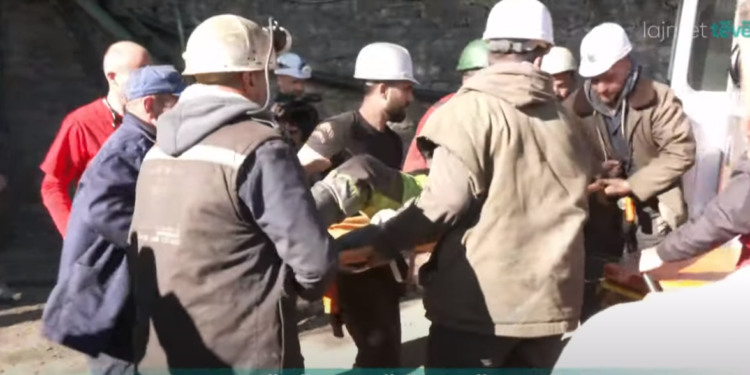 44 minatorë kërkojnë ndihmë mjekësore