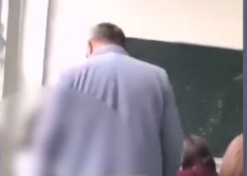 Policia nis hetimet për keqtrajtimin e nxënëses në Dragash, mësuesi ende në arrati