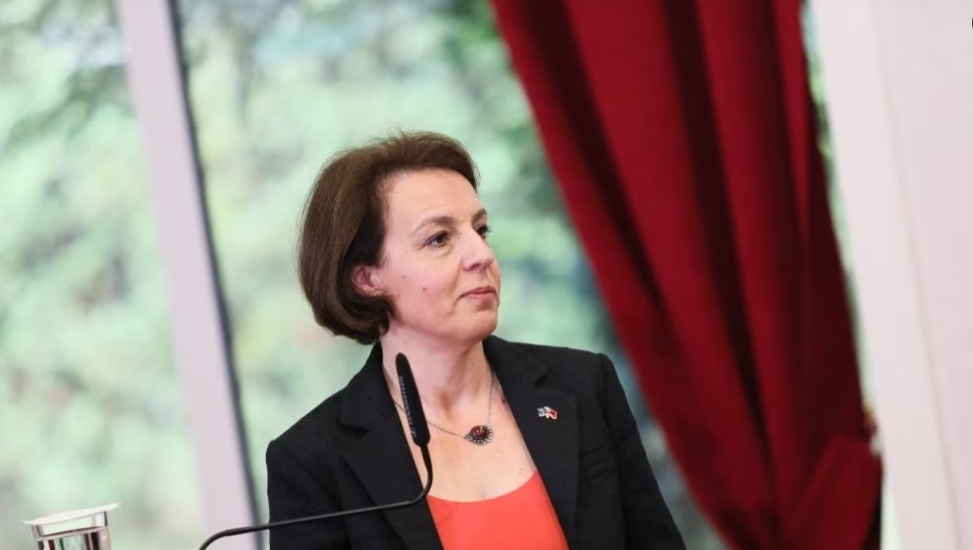 Gërvalla i kërkon BE-së t’ia ngrijë Serbisë statusin e vendit kandidat