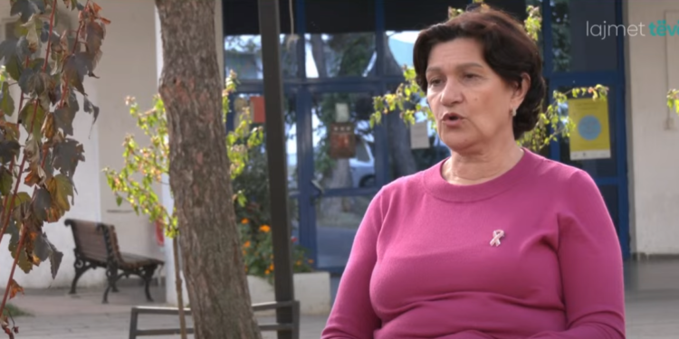 Gruaja që i mbijetoi kancerit