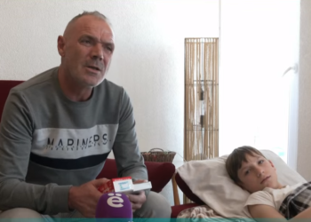 Tetë nxënës lëndojnë një bashkëmoshatar të tyre