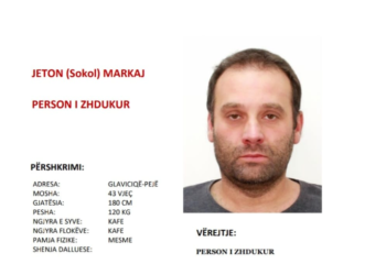 Zhduket një person, Policia kërkon ndihmën e qytetarëve për ta gjetur