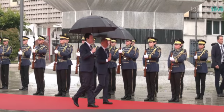 Dialogu pas 24 shtatorit