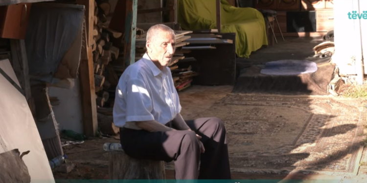 Çifti i moshuar nga Prishtina që mezi mbijeton