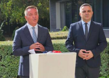 AAK kritikon pozitën për bojkotim të seancave parlamentare