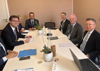 Murati takon drejtues të FMN-së, ata i kërkojnë miratimin e marrëveshjeve në Kuvend