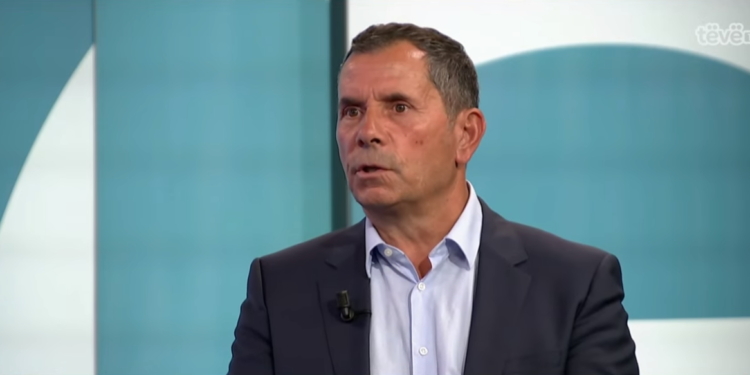 Gashi: Shteti i Kosovës do të lëshojë urdhër-arrest për Radoiçiqin në mënyrë që të bëhet ekstradimi i tij në Kosovë