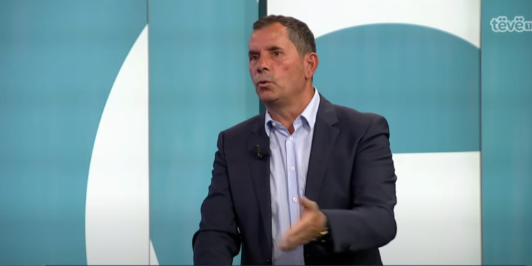 Villa e Radoiçiqit duhet t’i kalohet Policisë së Kosovës që të kontrollohet Liqeni i Ujmanit, sepse disa para Albin Kurtit donin me nda me Serbinë, thotë Gashi