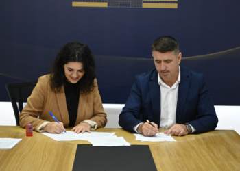 Podujeva me platformë për ruajtjen e kujtesës kolektive për mësimin në vitet e ’90-a