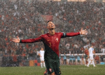 Ronaldo “dopietë” ndaj Bosnjës, 40 gola këtë vit