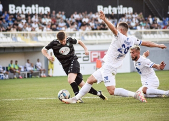 Superliga/ Pretendentet për titull zbresin në fushë