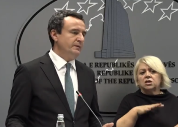 Kurti: Drafti për vetëmenaxhim po të nënshkruhej do të kontrollohej nga Gjykata Kushtetuese