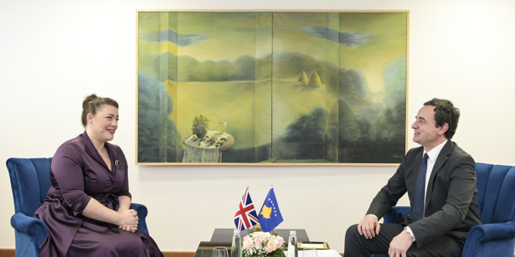 Kurti takohet me Kearns: Prioritet siguria e shtetit dhe e qytetarëve